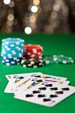 indowd Popular Games lobby showing slot titles, live-dealer tables, and sportsbook markets